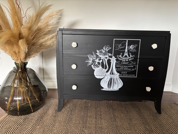 Vente avec paiement en ligne: Commode noire mat et poignées de rose
