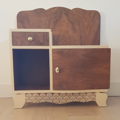 Vente avec paiement en ligne: Chevet art déco en loupe de Noyer et beige