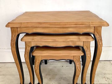 Vente avec paiement en ligne: Tables basses gigogne style régence