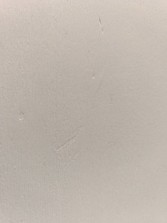 Bureau bois et blanc écume