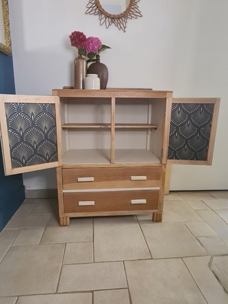 Ancienne petite commode d'internat bois et camomille