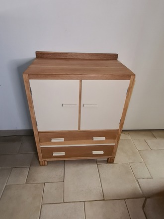 Ancienne petite commode d'internat bois et camomille