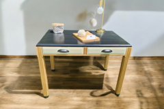 Vente avec paiement en ligne: bureau ancien relooké noir et bois