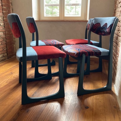 Vente avec paiement en ligne: Lot 4 chaises vintage traîneau velours Seventies