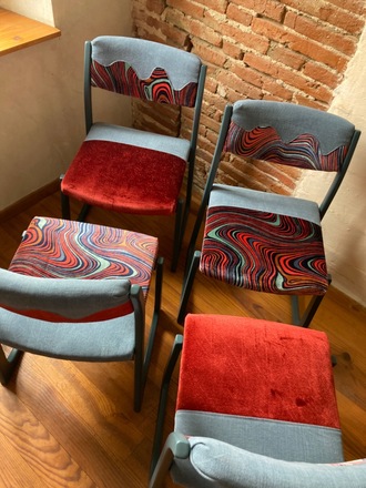Lot de 4 chaises vintage structure traineau tissu velours