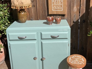 Vente avec paiement en ligne: Buffet Mado bas années 50 relooké bohème vert de gris