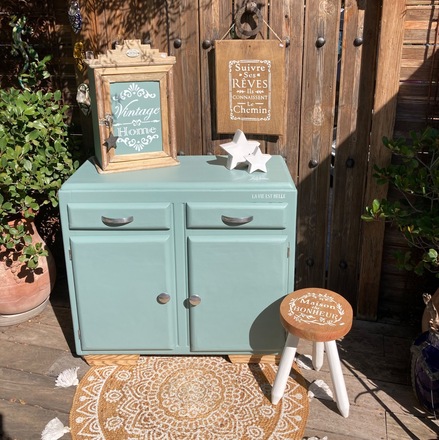 Buffet Mado bas années 50 relooké bohème vert de gris