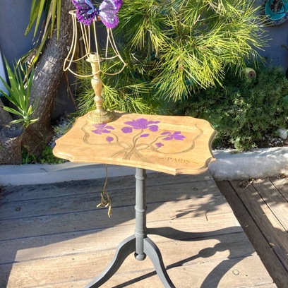 Vente avec paiement en ligne: Guéridon Les Iris violet vénitien