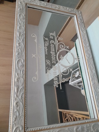 Miroir ancien beige