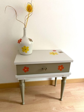 Paire de chevets vintage colorés et floraux "FLORE"