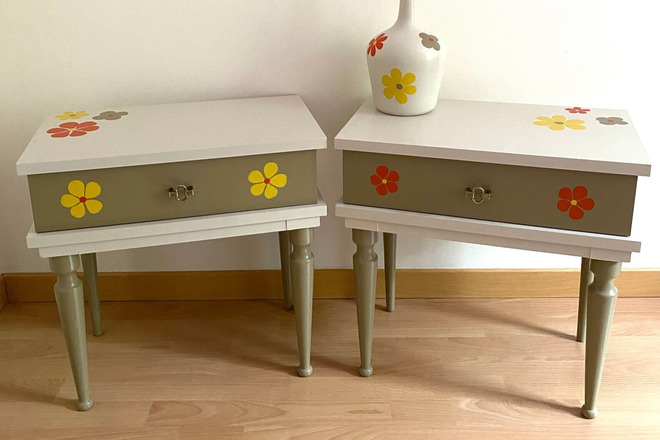 Paire de chevets vintage colorés et floraux "FLORE"