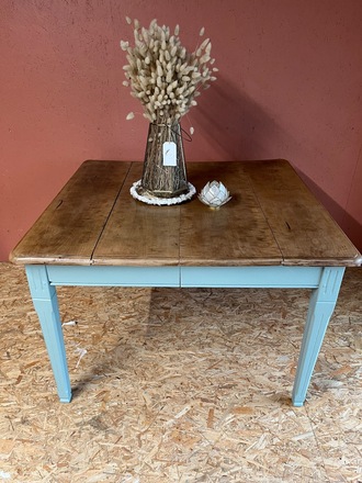 Table de ferme carrée en poirier et vert de gris