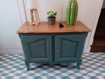 Vente avec paiement en ligne: Joli petit buffet ancien bleu gris