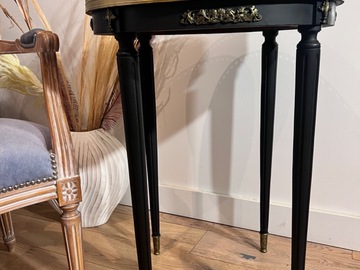 Vente avec paiement en ligne: Console / guéridon noire et doré style empire