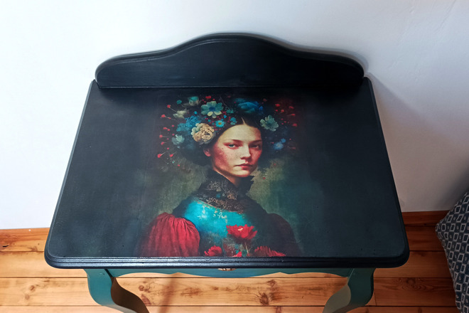 Bureau/Coiffeuse vert épicéa portrait classique