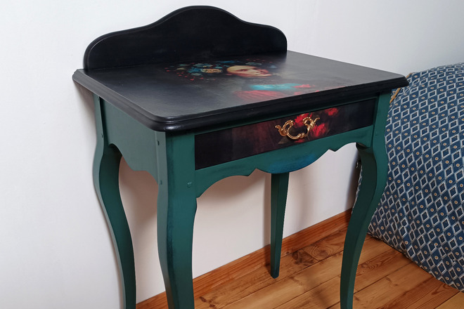 Bureau/Coiffeuse vert épicéa portrait classique