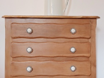 Vente avec paiement en ligne: Petite commode chêne blond, Henriette