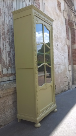 Armoire vitrine parisienne 1930 jaune olive
