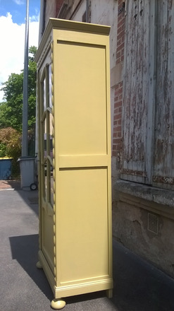 Armoire vitrine parisienne 1930 jaune olive