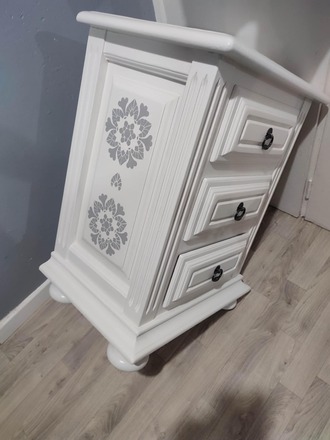 Chiffonnier relooké lin clair