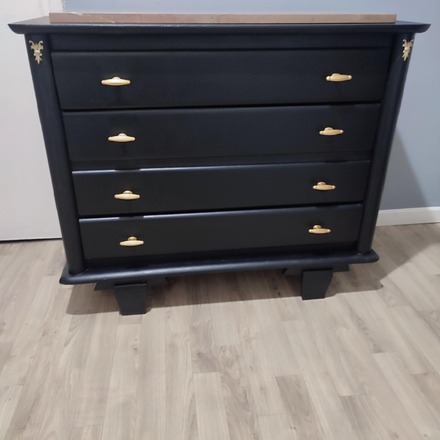 Commode noire satin avec plaque de marbre