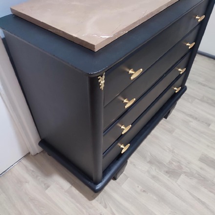 Commode noire satin avec plaque de marbre
