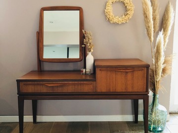 Vente avec paiement en ligne: Coiffeuse maison Macé