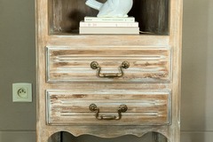 Vente avec paiement en ligne: Meuble d’appoint bois massif cerusé à la craie