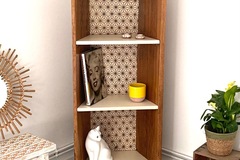 Vente avec paiement en ligne: Ancien pétrin transformé en étagère 