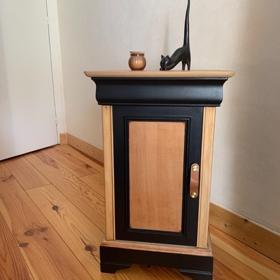 Vente avec paiement en ligne: Table de chevet Louis-Philippe noire et bois