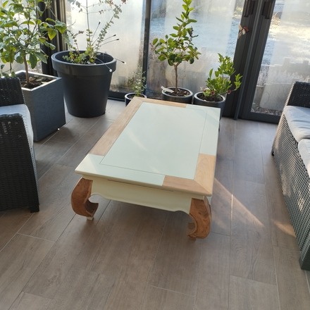 Table basse vert pâle 