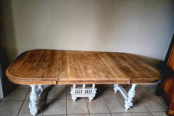 Table campagnarde Henri II extensible 