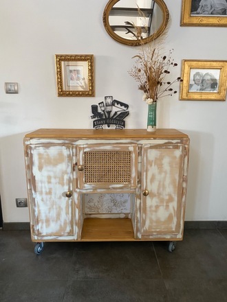 Buffet Mado transformé style industriel 
