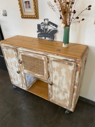 Buffet Mado transformé style industriel 