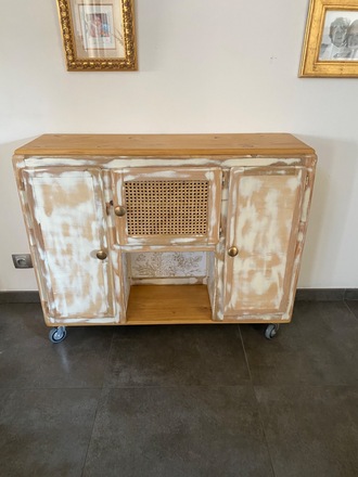 Buffet Mado transformé style industriel 