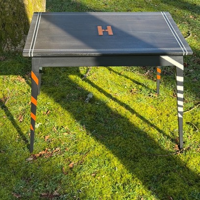 Vente avec paiement en ligne: Table d appoint art deco couleur charbon
