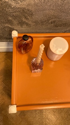 Table d'appoint bois blond, La Table Bellême