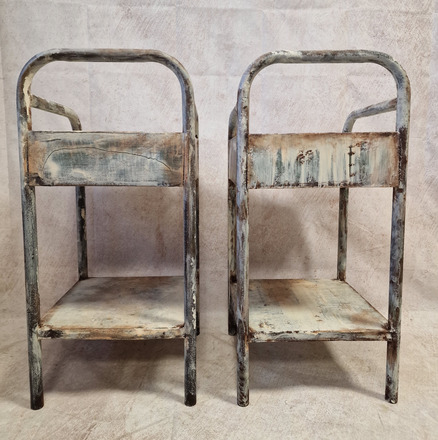 Paire de chevet d'internat vintage en métal patiné