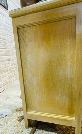 Table de chevet jaune avec plaque de marbre 