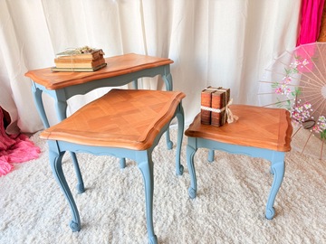 Vente avec paiement en ligne: Table gigogne bois et bleu pétrole