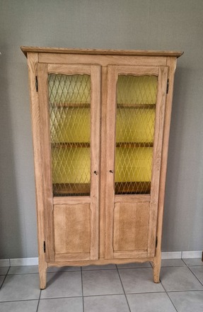 Vitrine parisienne 