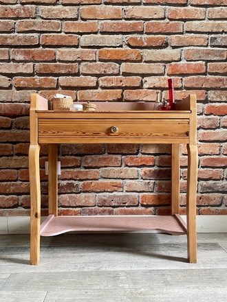 Table de toilette en pichepin