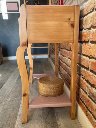 Table de toilette en pichepin