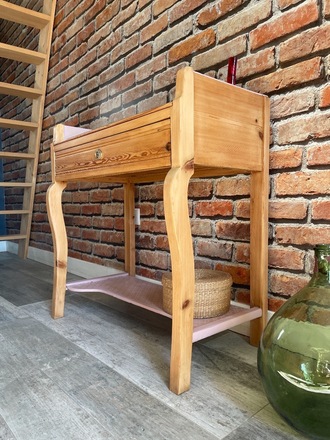 Table de toilette en pichepin
