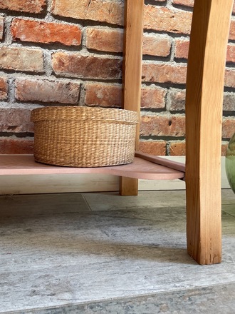 Table de toilette en pichepin