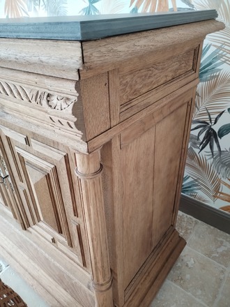 Buffet en bois naturel 