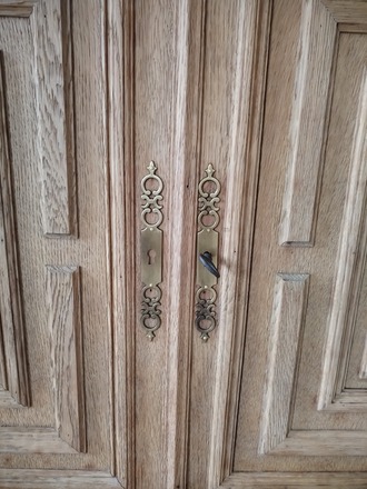 Buffet en bois naturel 