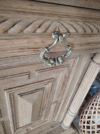 Buffet en bois naturel 