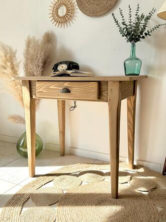 Léonie. Table d'appoint ou bureau en bois brut