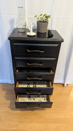 Chiffonnier noir thème chiens